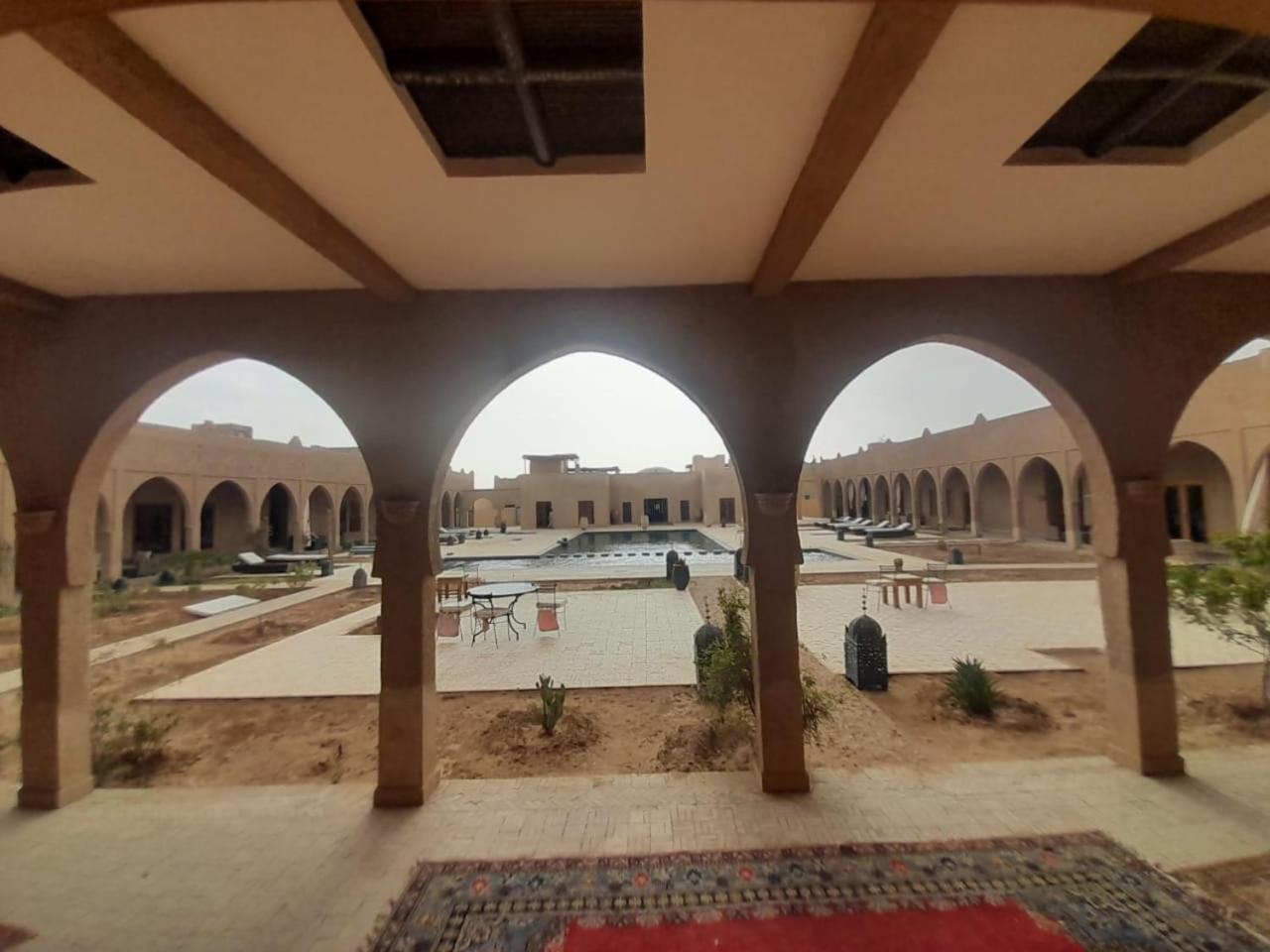 Hotel Kasr Tin Hinane Merzouga Exterior foto